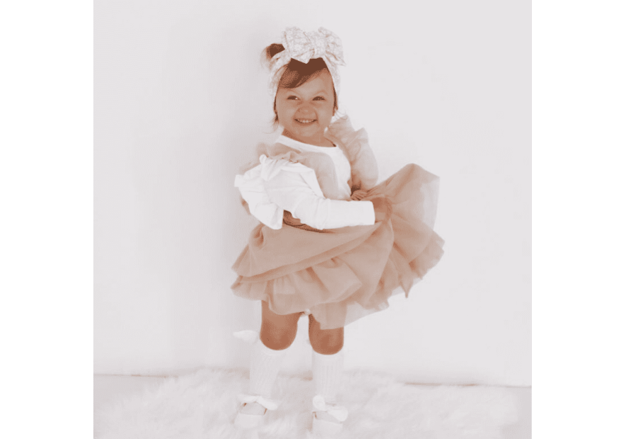 Spódniczka tiulowa na szelkach pudrowa| Olympia kids style
