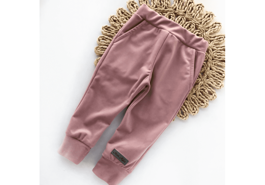 Dres welurowy dla dziewczynki z kapturem | Olympia Kids Style