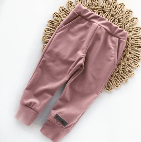 Dres welurowy dla dziewczynki z kapturem | Olympia Kids Style