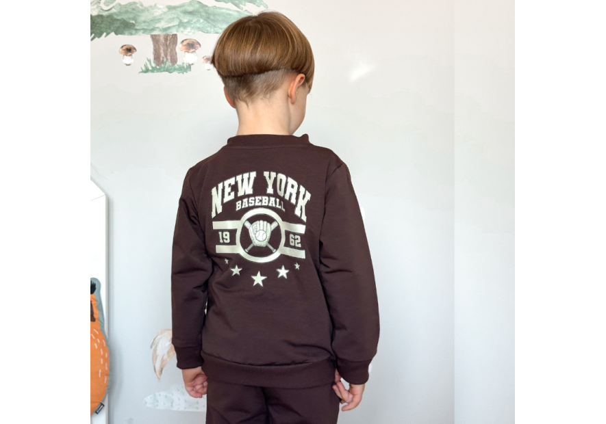 dres zapinany na suwak dla chłopca brązowy