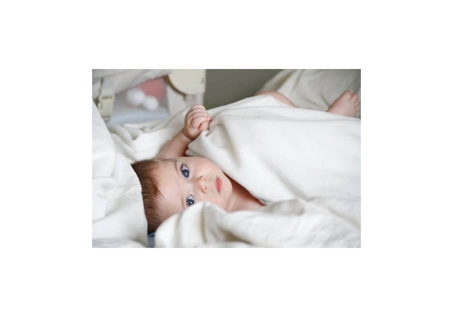 PREZENT DLA NOWORODKA I MAMY - CO WARTO KUPIĆ ?