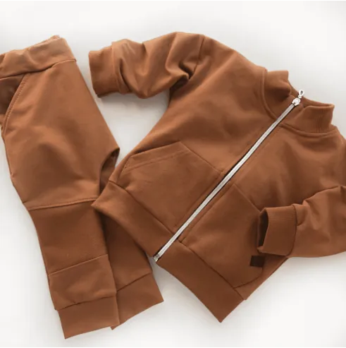 Dres dla chłopca Antoś brąz Dres dla chłopca Antoś brąz