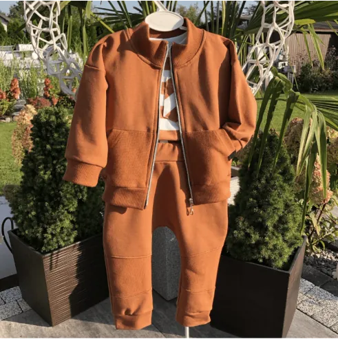 Dres dla chłopca Antoś brąz Dres dla chłopca Antoś brąz