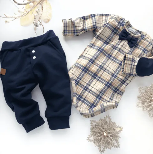 Body z muszką + spodnie KRATKA STAR KIDS Body z muszką + spodnie KRATKA STAR KIDS