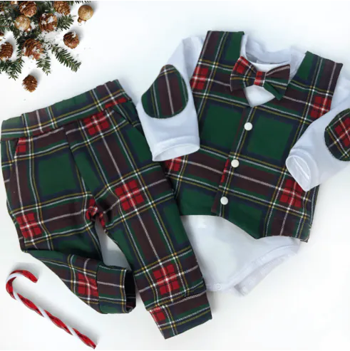 Body z muszką, kamizelką i spodenkami... Body z muszką, kamizelką i spodenkami...