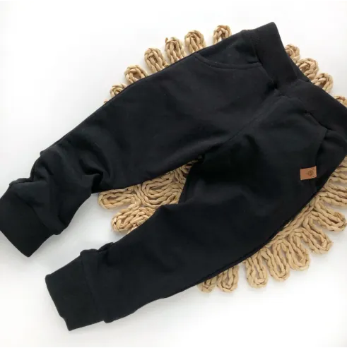 Spodnie dziecięce SLIM czarne Spodnie dziecięce SLIM czarne