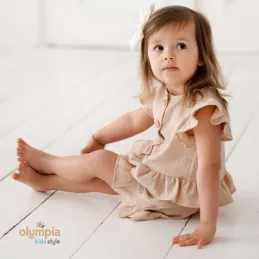 Komplet z Muślinu dla dziewczynki- Bluzka zapinana na guziczki i Spodenki beż 2