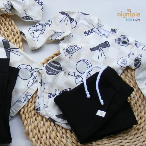 Komplet chłopięcy Body i spodnie KOSMOS Komplet chłopięcy Body i spodnie KOSMOS