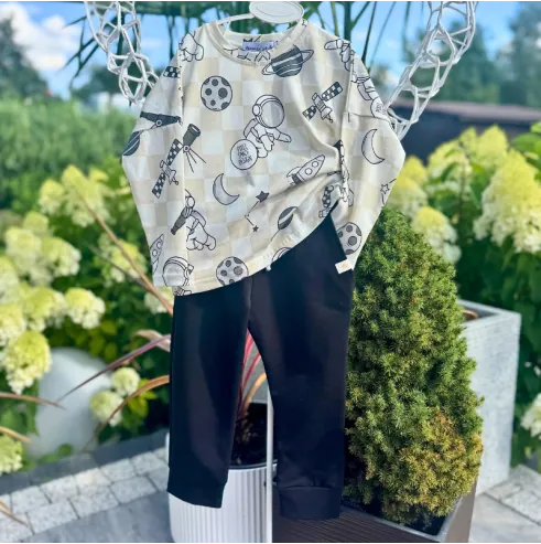 Bluzka i spodnie KOSMOS Bluzka i spodnie KOSMOS