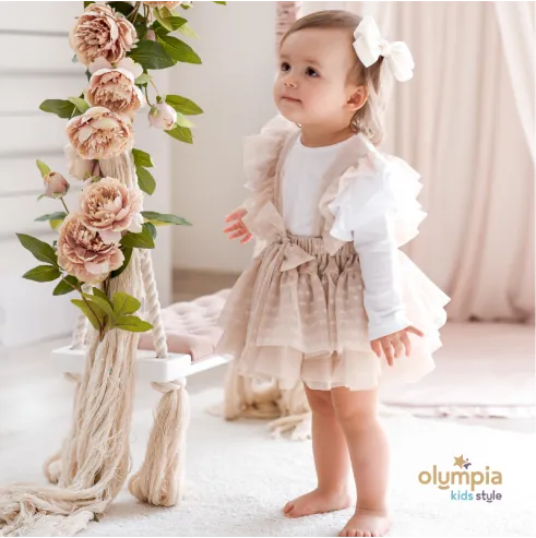 Sp&oacute;dniczka tiulowa z szelkami...