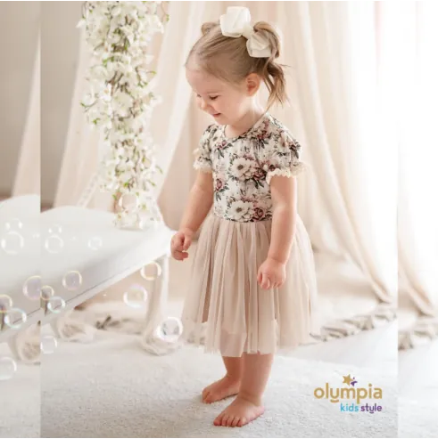 Sukienka dla dziewczynki z tiulem...
